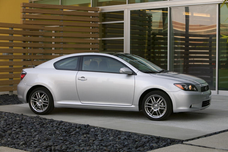 2009 scion tc value